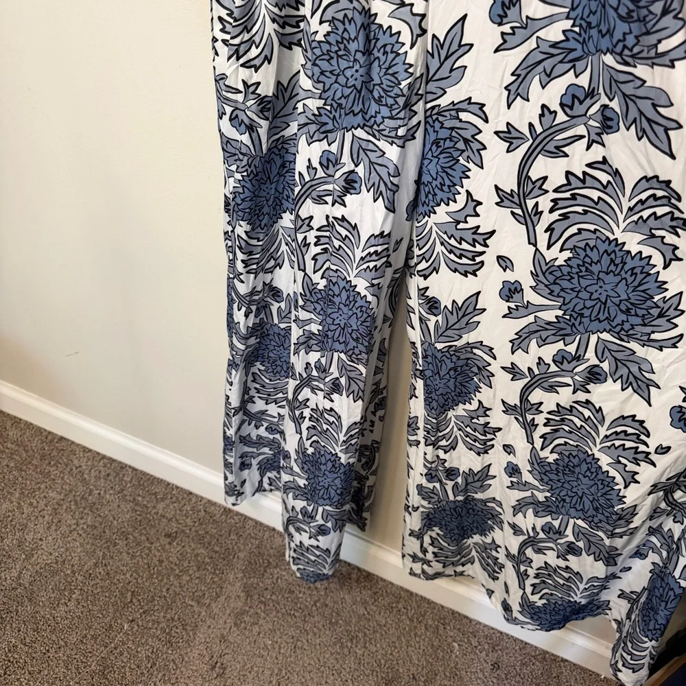 tropical blue and white womens romper size XL pants beach resort wear floral - Picture 5 of 9